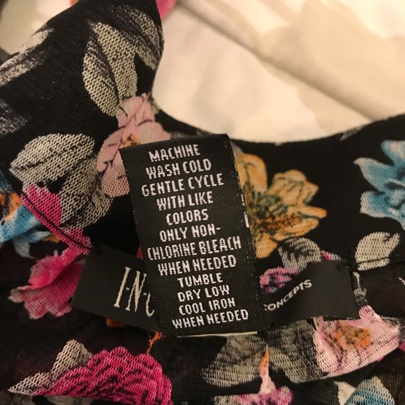 Inc international concepts beautiful blouse - Picture 3 of 4